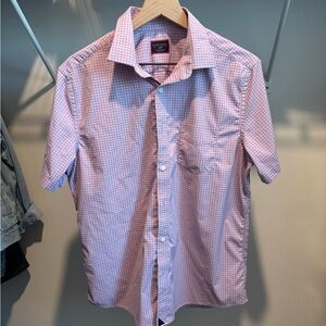 Men's Blue/Pink Checkered Untuckit Short Sleeve Shirt Large